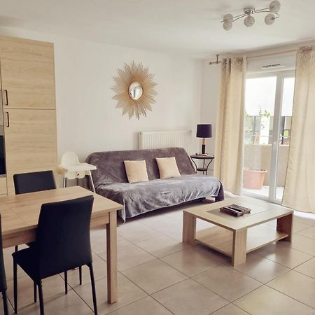 Grand Appartement Avec Garage Et Terrasse 卡斯泰尔诺勒莱 外观 照片