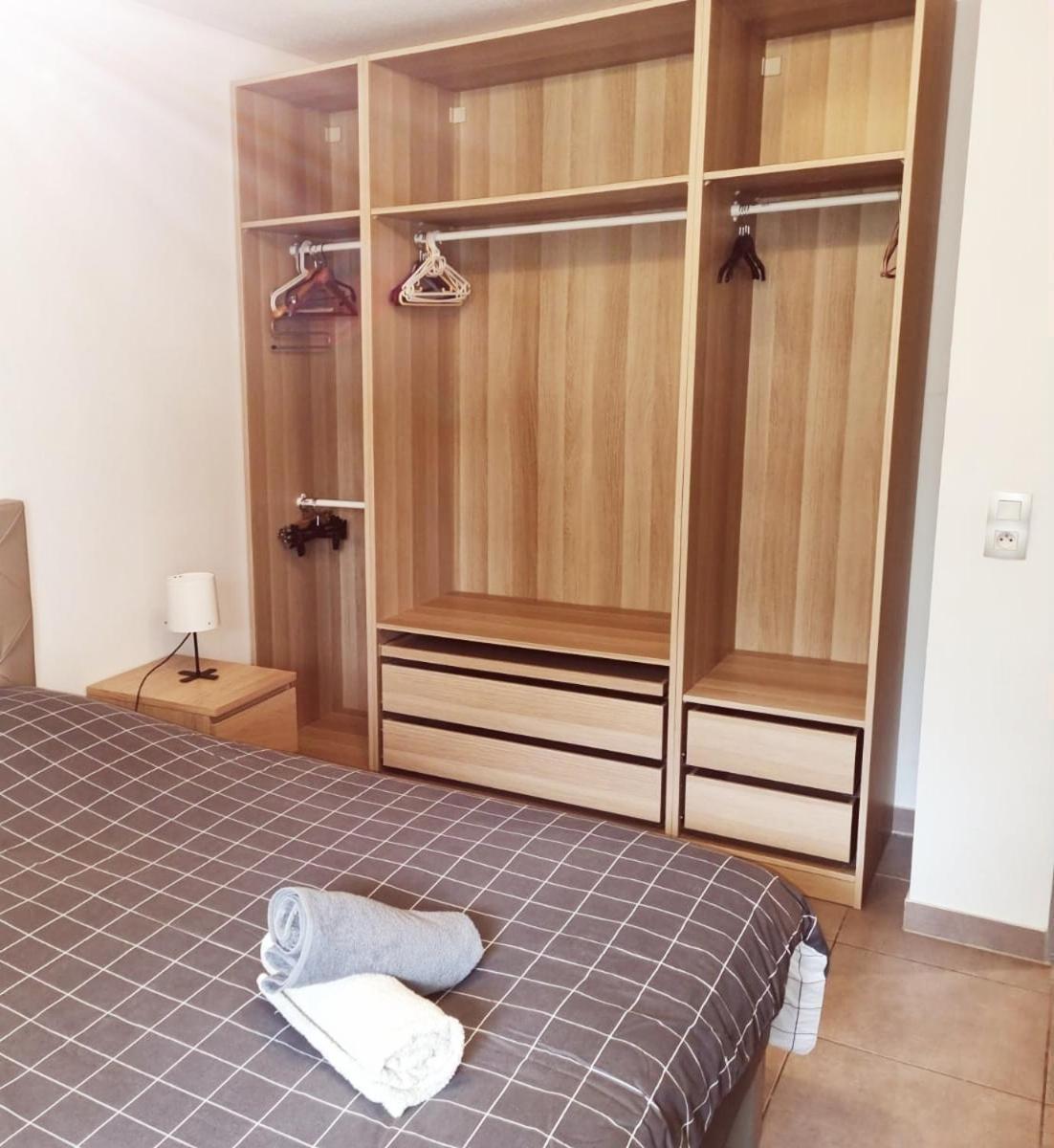 Grand Appartement Avec Garage Et Terrasse 卡斯泰尔诺勒莱 外观 照片